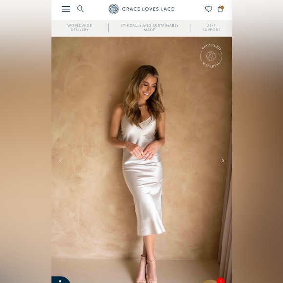 Grace Loves Lace Bridesmaid Dress. Australian Made
Colour: Moonshine
Size: Small - Picture 3 of 6